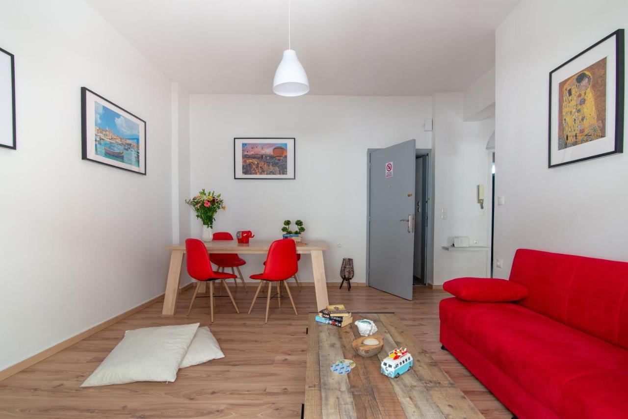 Modern Renovated Apt Next To The Beachfront Iraklio Exterior foto